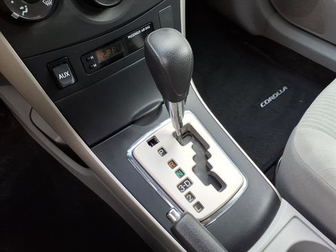 Used 2010 Toyota Corolla LE image 23