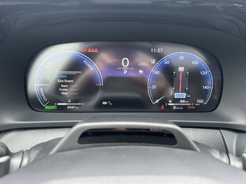 Used 2025 Toyota Crown Platinum image 17