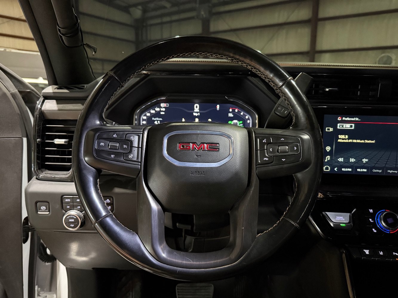 Used 2024 GMC Sierra 2500 AT4 w/ AT4 Preferred Package AWD/4WD image 30