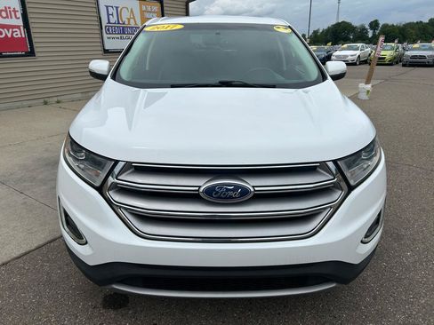 Used 2017 Ford Edge SEL w/ Equipment Group 201A FWD image 2
