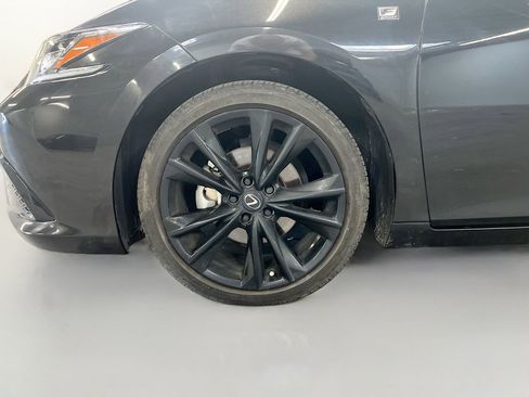 Used 2024 Lexus ES 350 F Sport w/ Accessory Package (Z2) FWD image 33