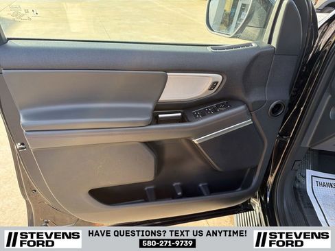 Used 2025 Ford Expedition Max Active AWD/4WD image 19
