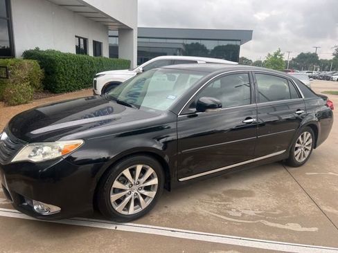 Used 2012 Toyota Avalon Limited FWD image 8