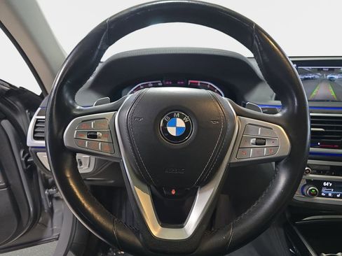Used 2022 BMW 750i xDrive w/ Luxury Rear Seating Package AWD/4WD image 19