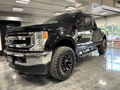Used 2021 Ford F250 XL w/ STX Appearance Package image 5