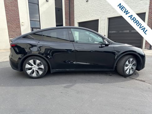 Used 2023 Tesla Model Y Long Range AWD/4WD image 7