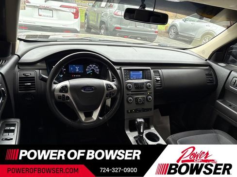 Used 2018 Ford Flex SE image 11
