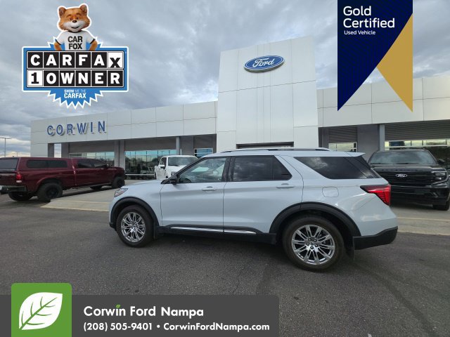 Used 2025 Ford Explorer Platinum AWD/4WD image 2