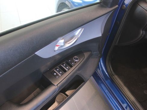 Used 2024 Kia Forte LXS w/ LXS Technology Package FWD image 28