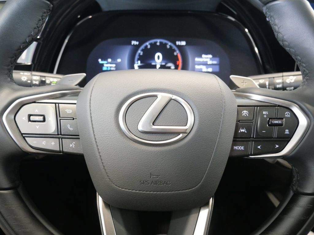 Used 2025 Lexus RX 350 Premium w/ Accessory Package AWD/4WD image 19