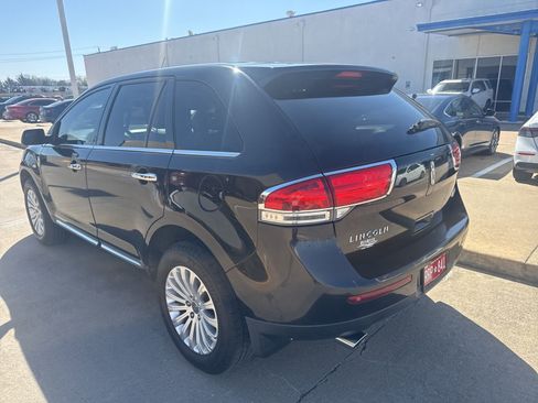 Used 2013 Lincoln MKX Base image 5