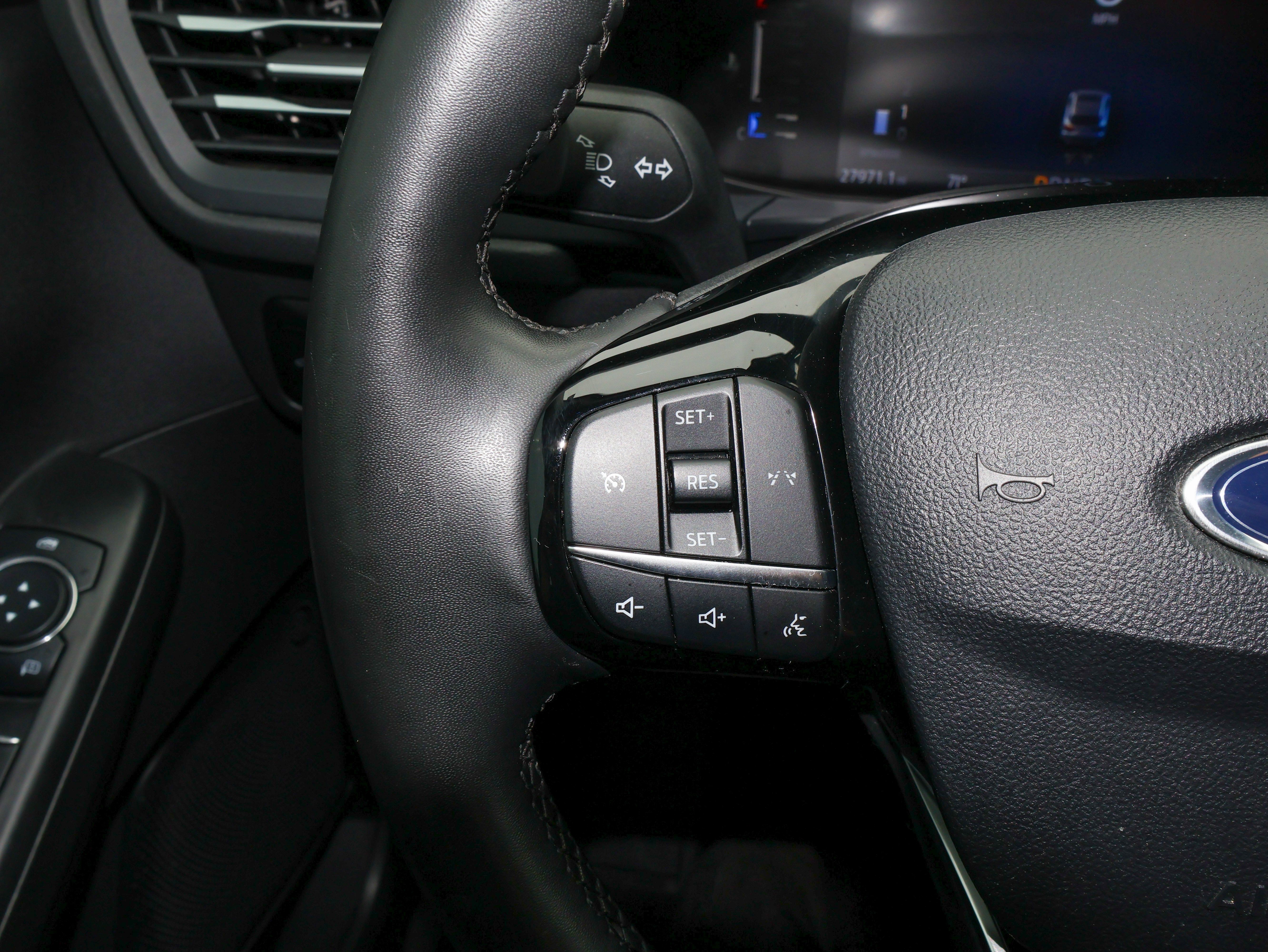 Used 2023 Ford Escape Active AWD/4WD image 20