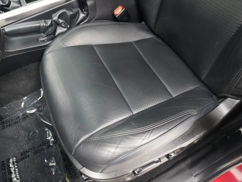 Used 2021 Toyota Tacoma Limited AWD/4WD image 15