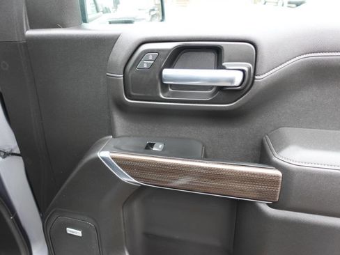 Used 2022 Chevrolet Silverado 1500 LT Trail Boss w/ Convenience Package II image 35