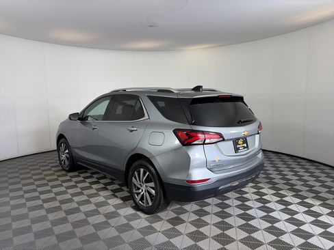 Used 2023 Chevrolet Equinox Premier AWD/4WD image 8