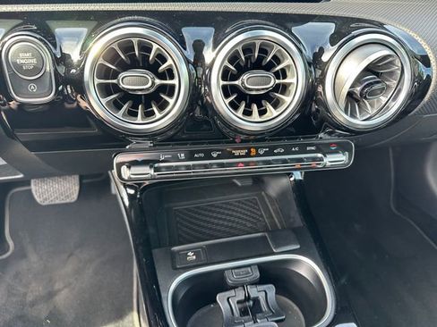 Used 2025 Mercedes-Benz CLA 250 4MATIC image 22