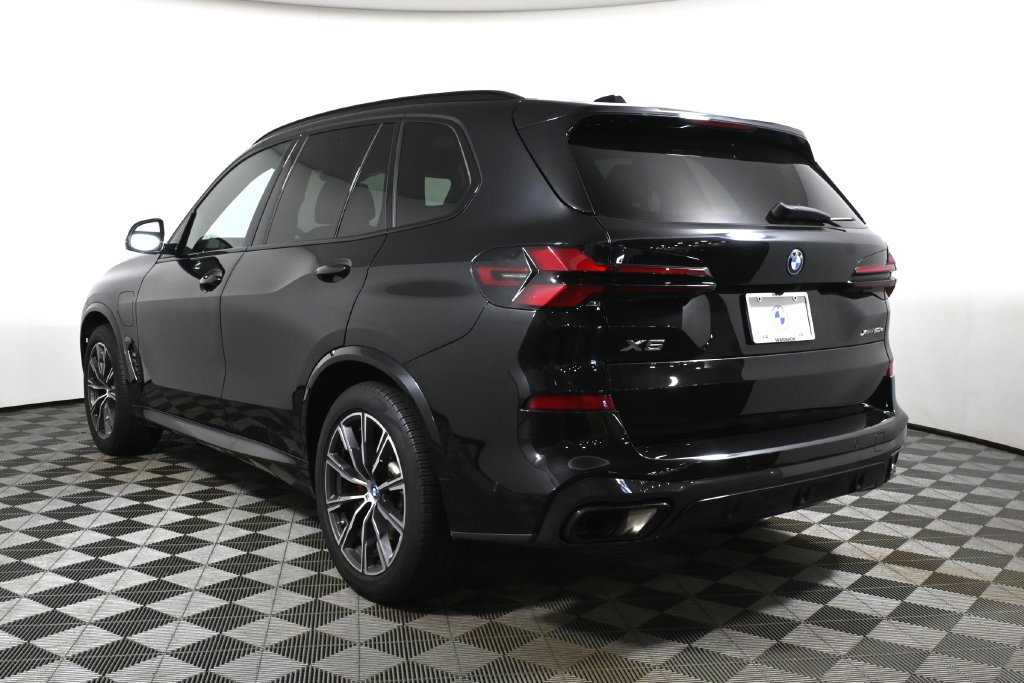 Certified 2024 BMW X5 xDrive50e w/ M Sport Package AWD/4WD image 5