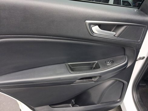 Used 2020 Ford Edge SE AWD/4WD image 19