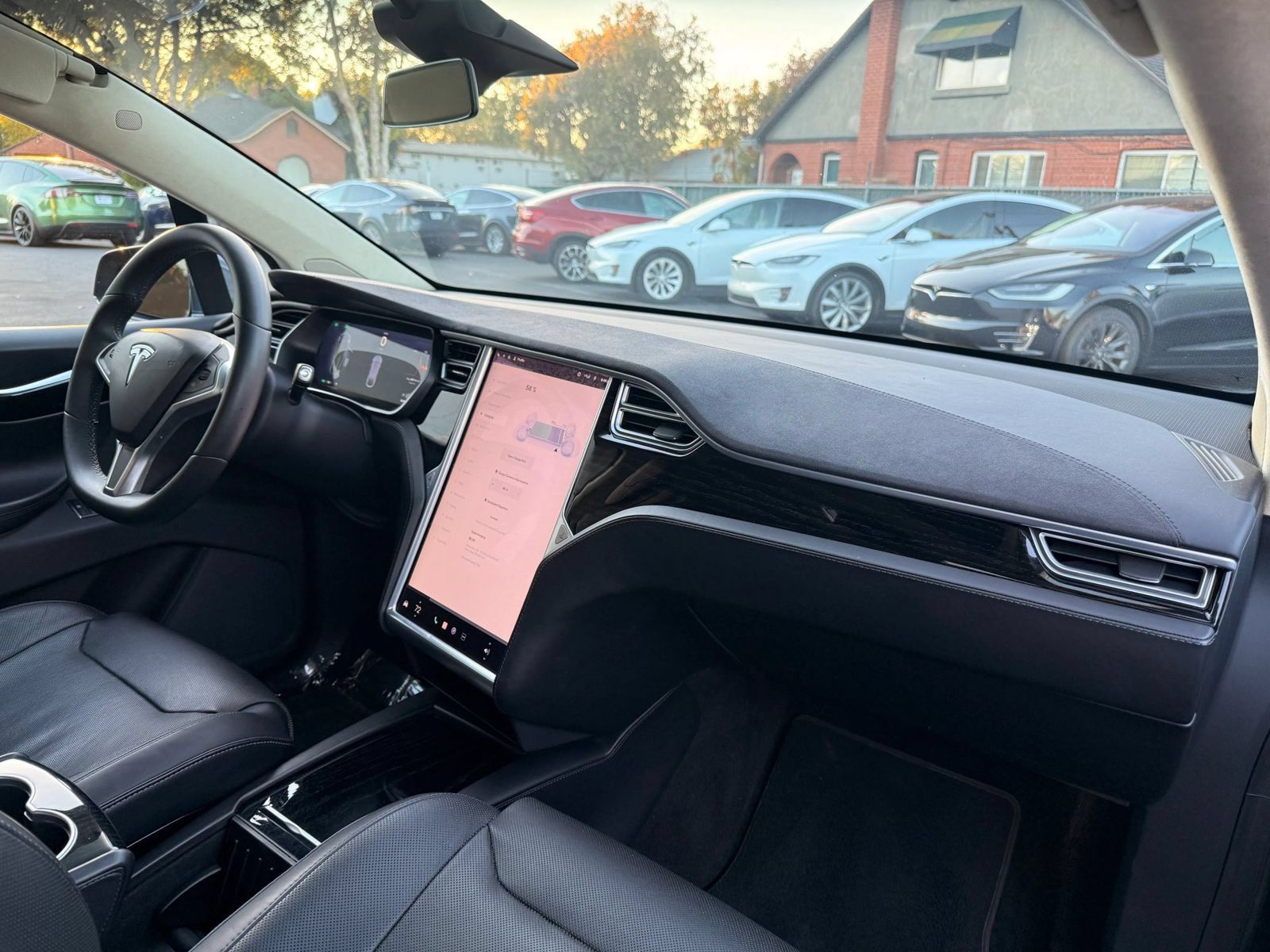 Used 2016 Tesla Model X 75D AWD/4WD image 17