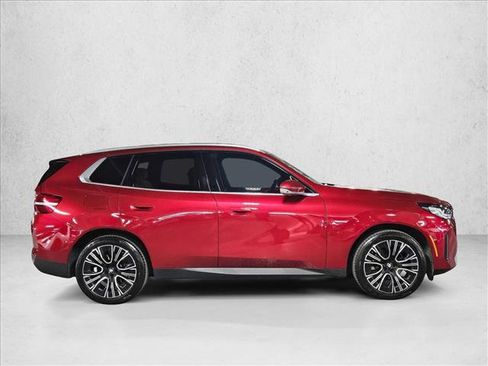 Used 2025 BMW X3 xDrive30i w/ Premium Package image 4