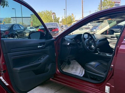 Used 2021 Nissan Altima 2.5 SR w/ SR Premium Package FWD image 14