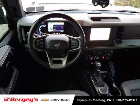 Used 2022 Ford Bronco Black Diamond image 13