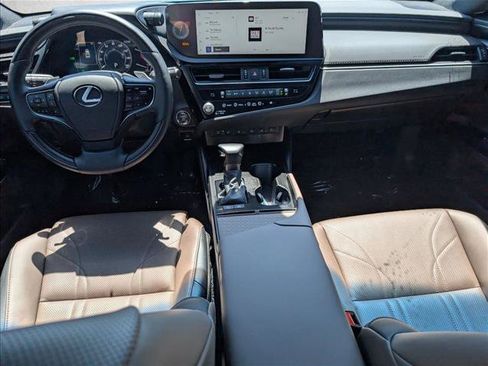 Used 2025 Lexus ES 300h w/ Accessory Package (Z1) FWD image 15