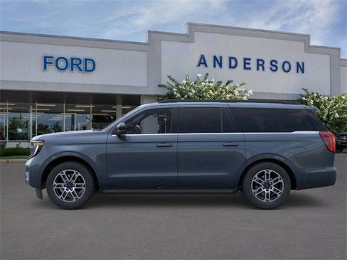 New 2025 Ford Expedition Max Active image 3
