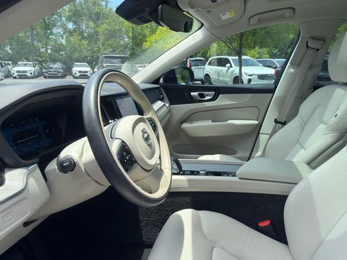 Used 2024 Volvo XC60 B5 Plus w/ Protection Package Premier AWD/4WD image 29