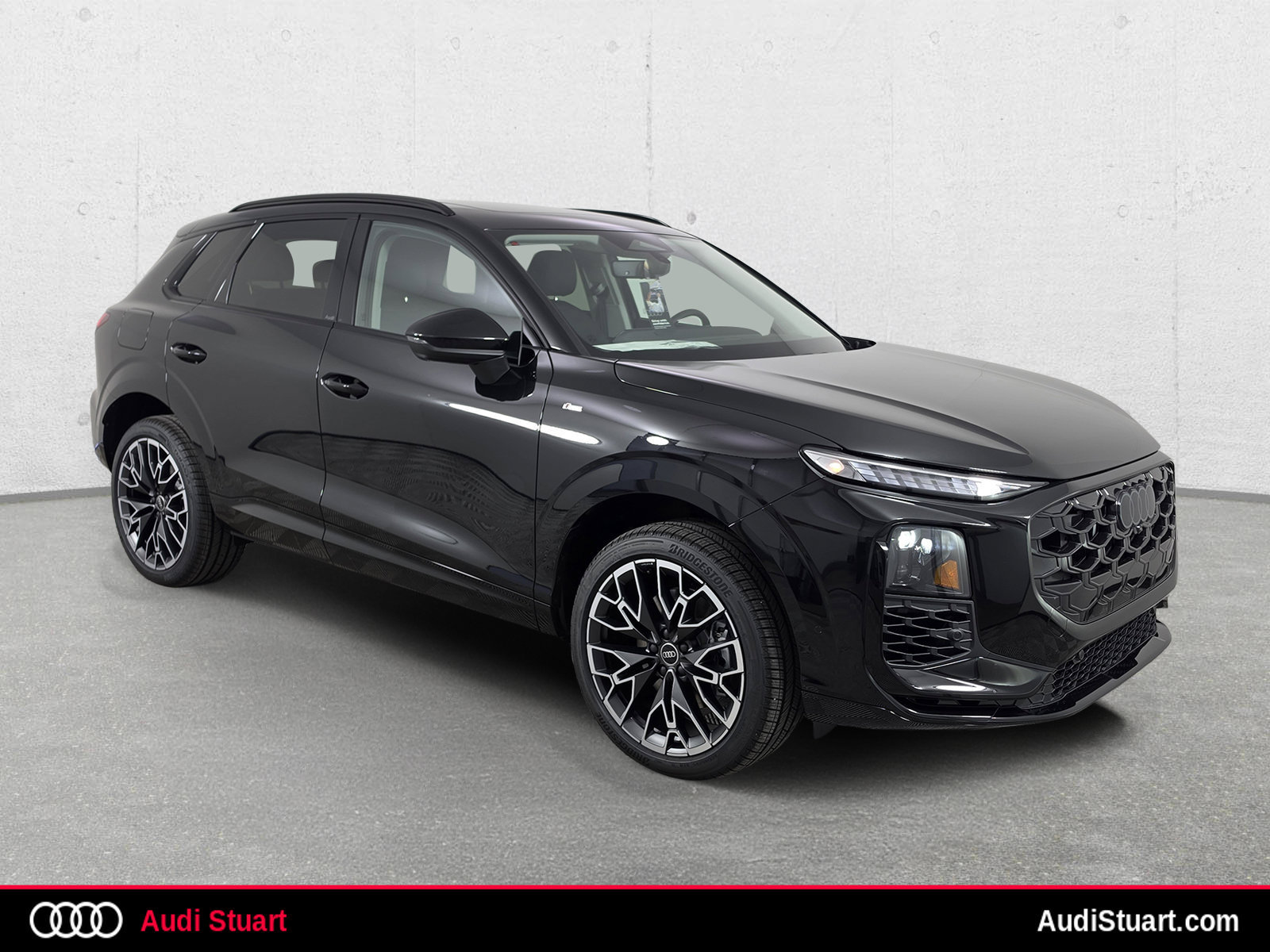 New 2026 Audi Q3 quattro 2.0T AWD/4WD 360° Tour