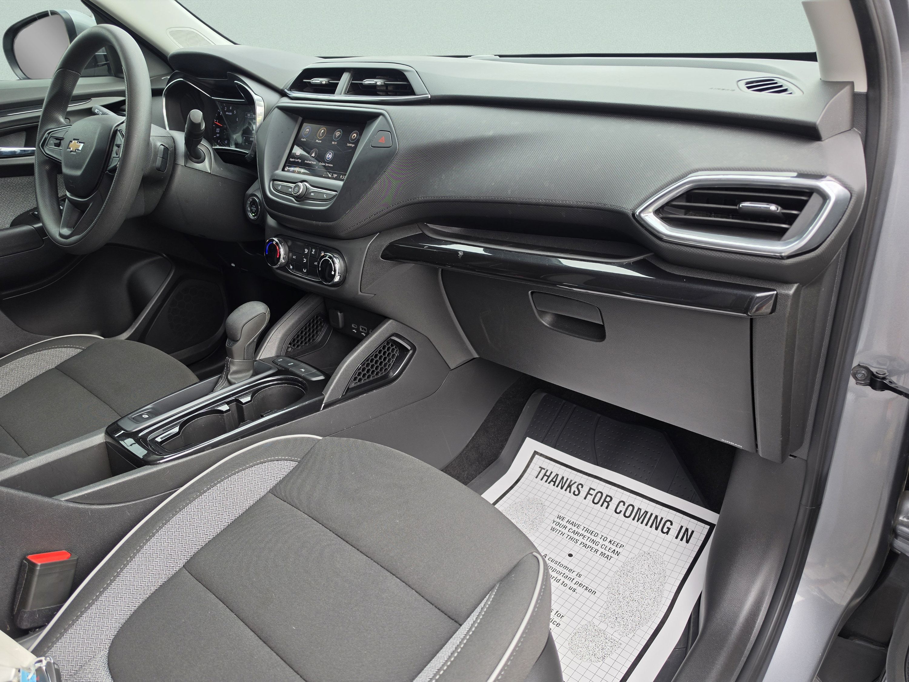 Used 2023 Chevrolet TrailBlazer LT FWD image 17