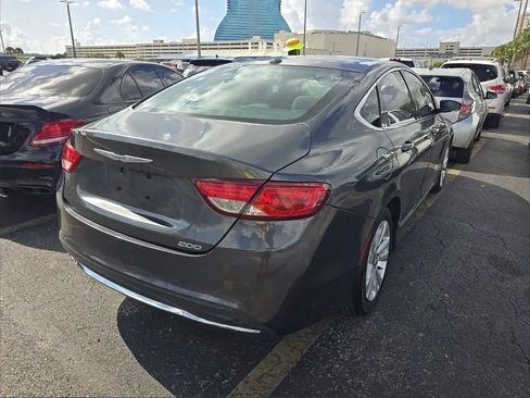 Used 2015 Chrysler 200 Limited w/ Convenience Group FWD image 4