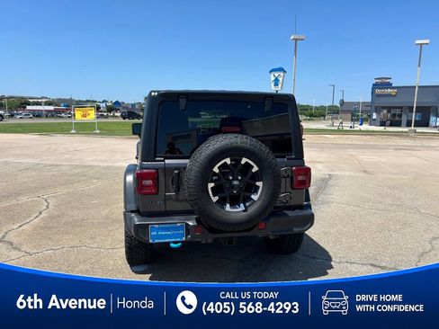 Used 2024 Jeep Wrangler Unlimited Rubicon 4xe AWD/4WD image 6