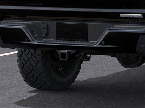 New 2025 GMC Canyon Elevation w/ Convenience Package image 14