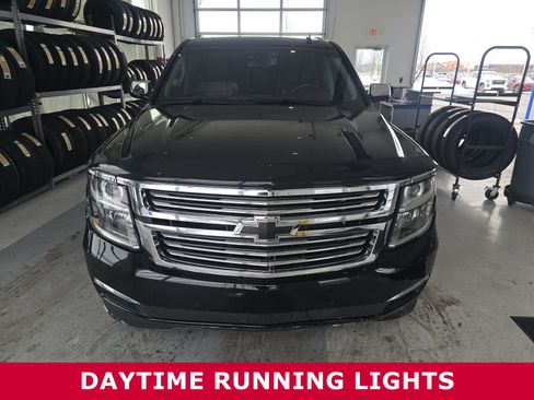 Used 2015 Chevrolet Suburban LTZ image 2