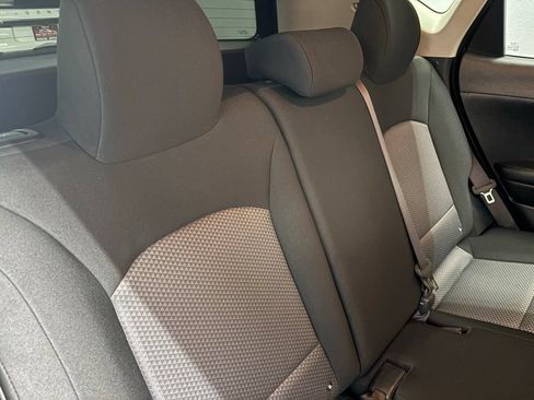 Used 2023 Kia Soul LX w/ LX Technology Package FWD image 36