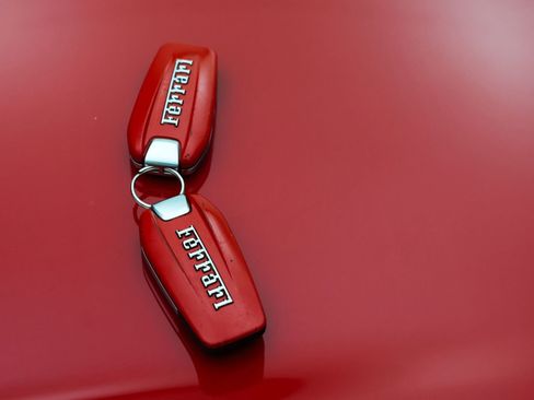 Used 2021 Ferrari F8 Tributo RWD image 21