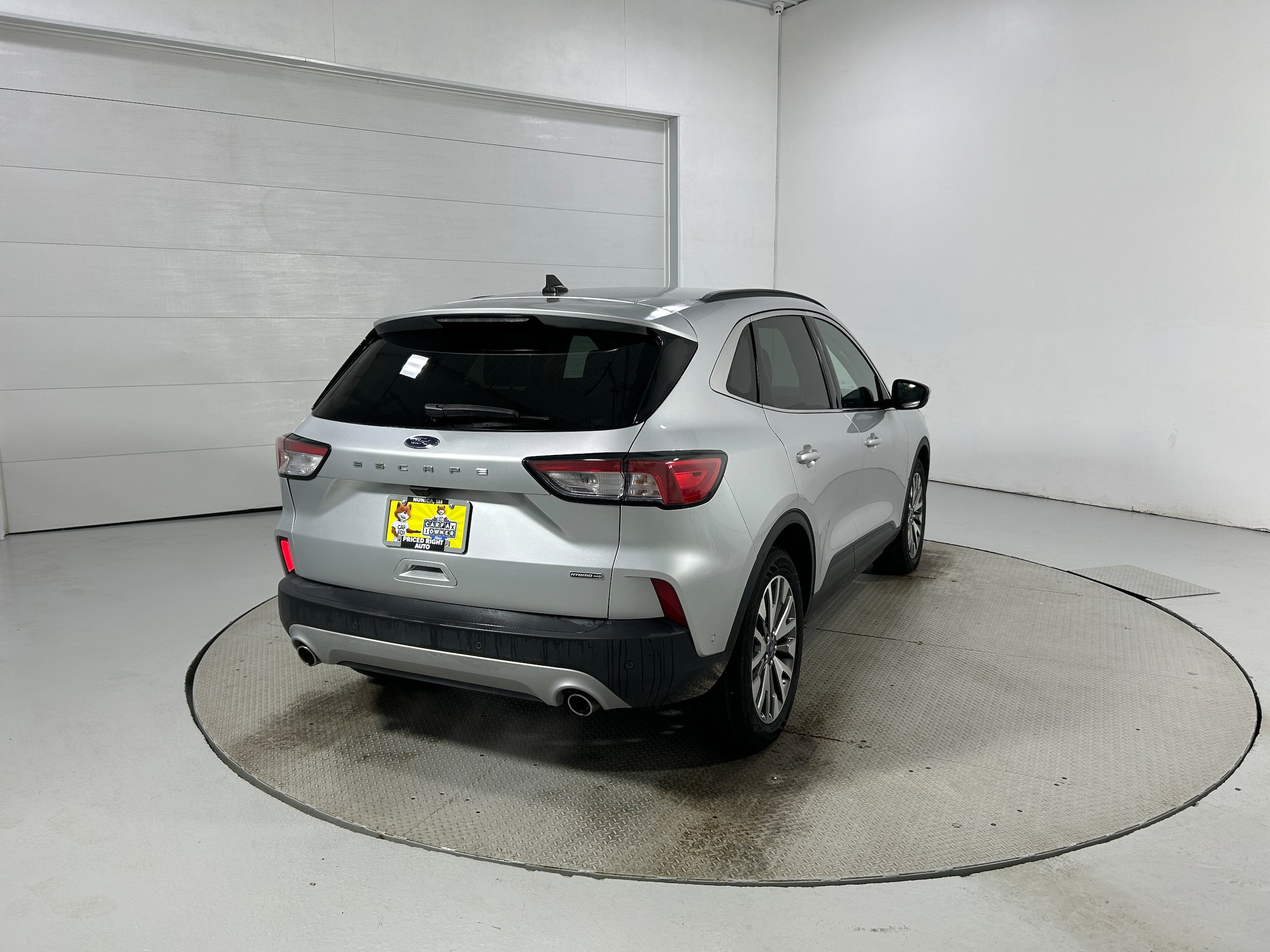 Used 2020 Ford Escape Titanium AWD/4WD image 33