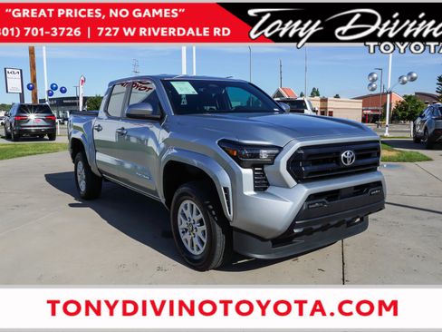 Certified 2025 Toyota Tacoma SR5 AWD/4WD image 1