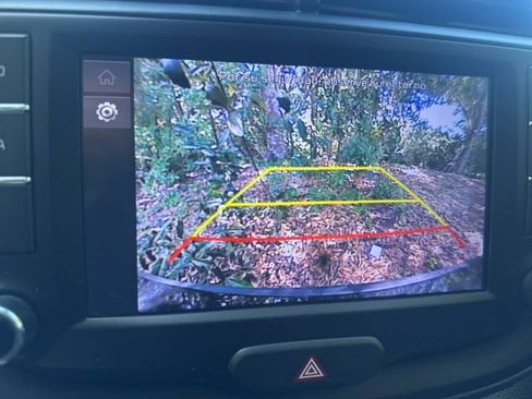 Used 2023 Kia Soul LX w/ LX Technology Package image 37