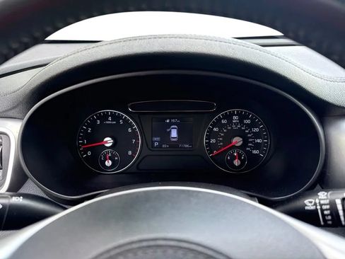 Used 2020 Kia Sorento S FWD image 16