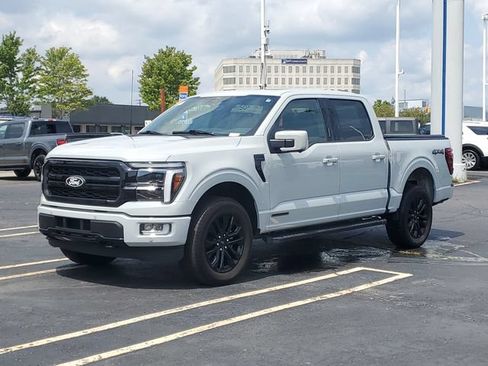 Used 2024 Ford F150 Lariat AWD/4WD image 3