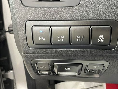 Used 2011 Hyundai Equus Ultimate image 17