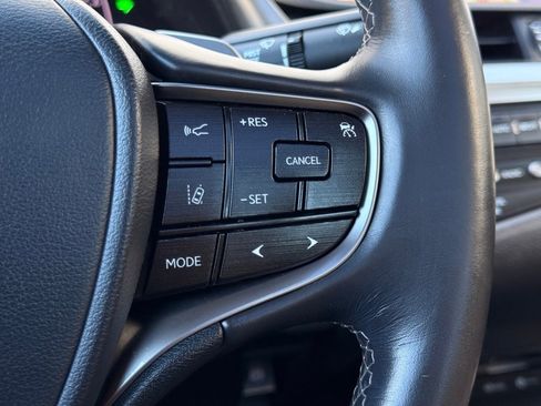 Used 2019 Lexus ES 350 Premium w/ Premium Package image 25