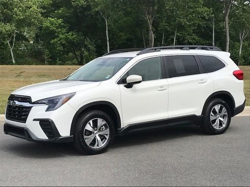 Certified 2024 Subaru Ascent Premium w/ Convenience Package AWD/4WD image 1