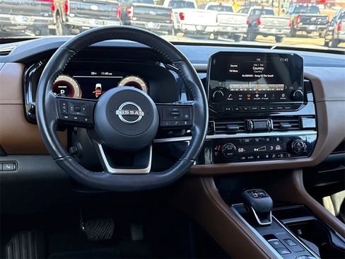 Used 2023 Nissan Pathfinder Platinum w/ Cargo Package image 22