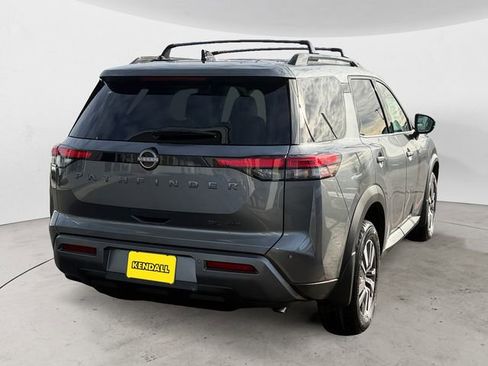 New 2026 Nissan Pathfinder SL image 3