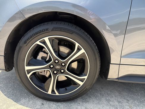 Used 2021 Ford Edge ST AWD/4WD image 9