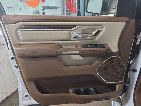 Used 2021 RAM 1500 Laramie AWD/4WD image 26