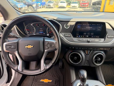 Used 2020 Chevrolet Blazer LT FWD image 19
